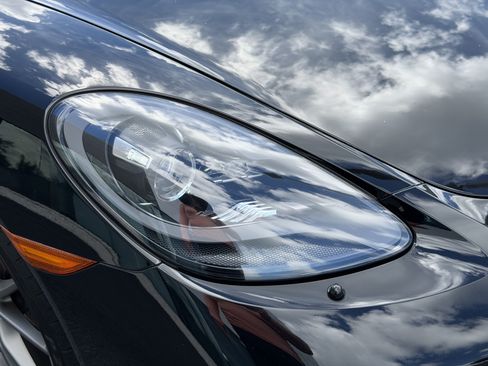 Certified 2019 Porsche 718 Boxster RWD image 12