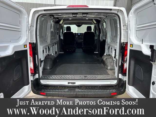 Used 2025 Ford Transit 150 Low Roof RWD image 6