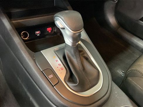 Used 2024 Kia Forte LXS image 17