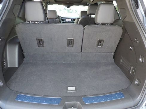 Certified 2023 Buick Enclave Avenir w/ Avenir Technology Package image 16