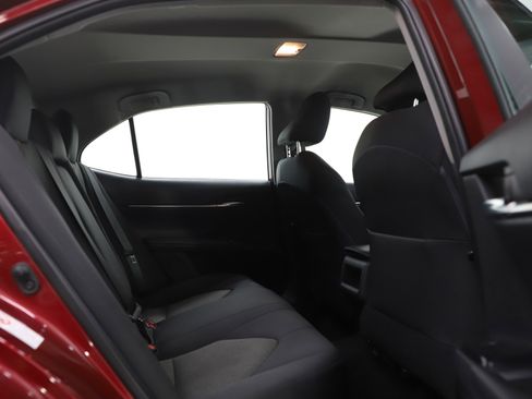 Used 2019 Toyota Camry LE image 12