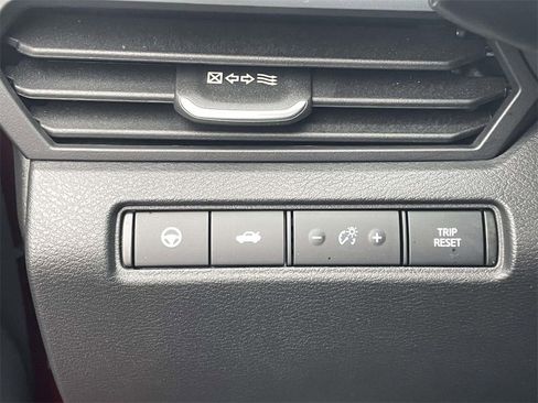 Used 2024 Nissan Altima 2.5 SV w/ SV Premium Package image 17