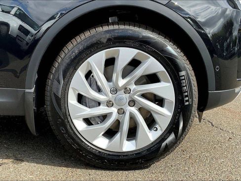 New 2025 Land Rover Discovery S AWD/4WD image 6
