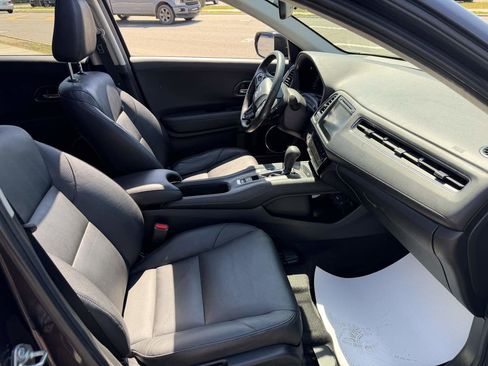 Used 2018 Honda HR-V EX-L image 18