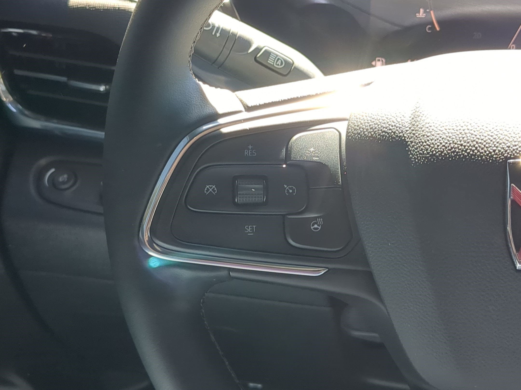 Used 2025 Buick Envista Avenir FWD image 19