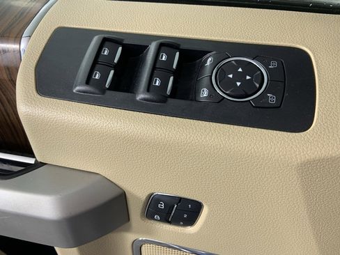 Used 2015 Ford F150 Lariat w/ Equipment Group 502A Luxury image 22