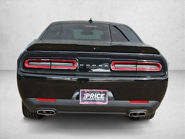Used 2020 Dodge Challenger SXT w/ Plus Package RWD image 6