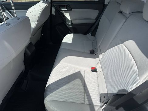 Used 2016 Subaru Forester 2.5i Premium AWD/4WD image 6