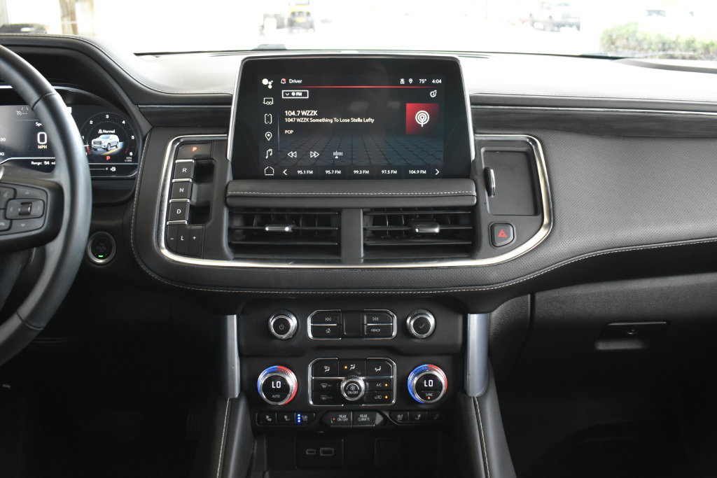 Used 2023 GMC Yukon XL SLT w/ SLT Premium Package RWD image 19
