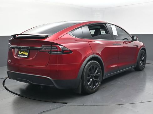 Used 2023 Tesla Model X image 4