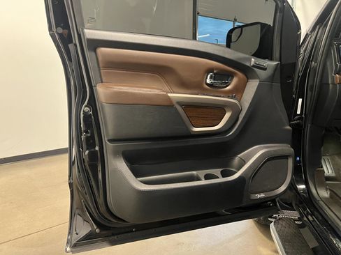 Used 2021 Nissan Titan Platinum Reserve w/ Moonroof Package image 25