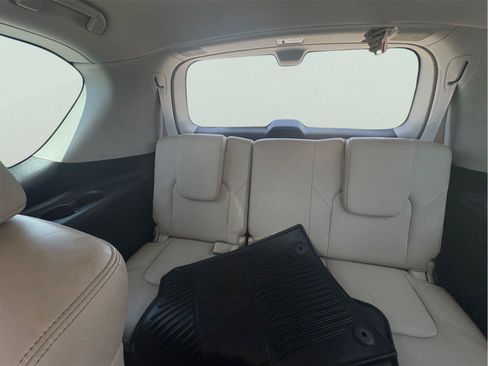 Used 2023 Nissan Armada Platinum w/ Captain's Chairs Package RWD image 12