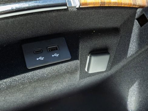 Certified 2025 Cadillac Escalade Sport Platinum w/ LPO, ONYX Package image 49