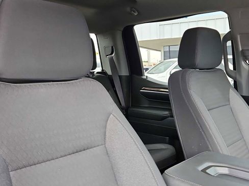 Used 2023 Chevrolet Silverado 1500 LT w/ Z71 Off-Road Package image 18