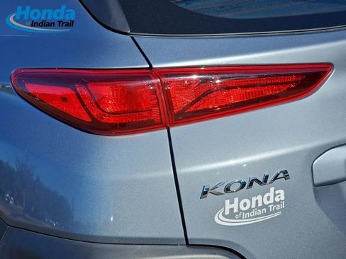 Used 2021 Hyundai Kona SE image 39