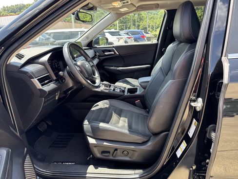 Used 2024 Mitsubishi Outlander SE AWD/4WD image 14