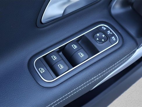 Used 2025 Mercedes-Benz CLA 250 CLA 250 image 12