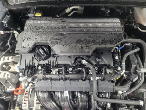 Used 2024 Hyundai Elantra SEL FWD image 30