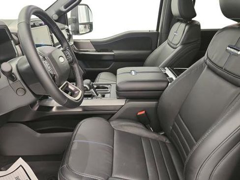New 2025 Ford F150 Platinum w/ FX4 Off-Road Package image 11