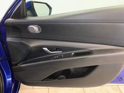 Used 2024 Hyundai Elantra SEL image 45