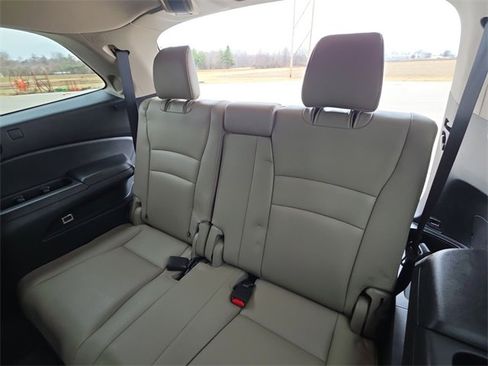 Used 2021 Honda Pilot Touring image 31
