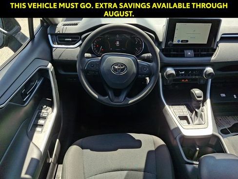 Used 2025 Toyota RAV4 LE AWD/4WD image 12