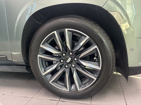 Used 2024 Cadillac Escalade Sport Platinum image 11