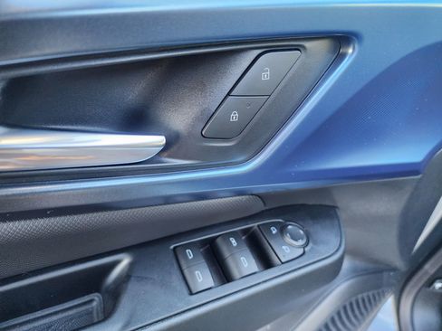 New 2026 Chevrolet Equinox EV LT image 25