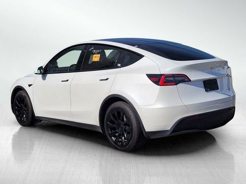 Used 2021 Tesla Model Y Long Range image 6