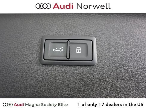 Used 2018 Audi Q5 Prestige w/ Prestige Package AWD/4WD image 17