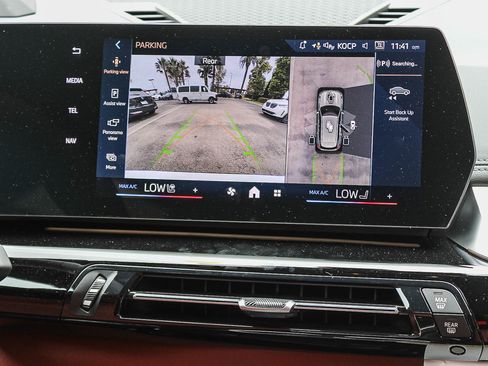 New 2026 BMW X1 xDrive28i w/ Technology Package AWD/4WD image 14
