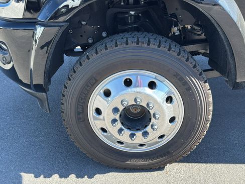 New 2026 RAM 5500 4x4 Crew Cab w/ Laramie Trim Package image 32