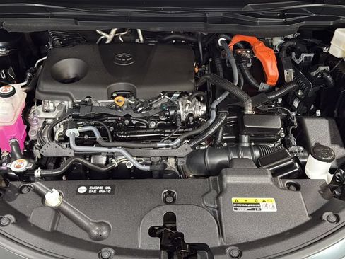 Used 2024 Toyota Sienna LE AWD/4WD image 38