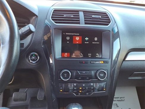 Used 2019 Ford Explorer XLT w/ Equipment Group 201A image 13