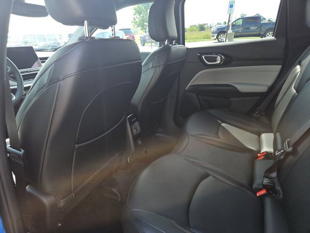 Used 2023 Jeep Compass Limited AWD/4WD image 18