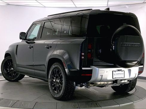 Used 2024 Land Rover Defender 110 S AWD/4WD image 10