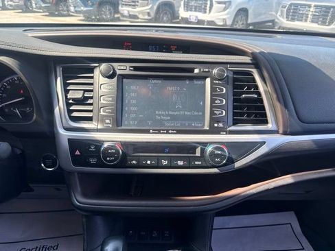 Used 2018 Toyota Highlander Limited Platinum AWD/4WD image 22