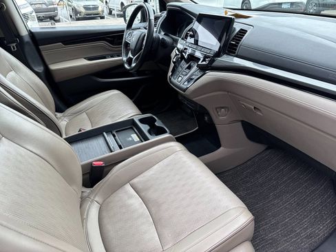 Used 2022 Honda Odyssey Elite image 17