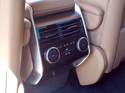 Used 2023 Land Rover Range Rover SE AWD/4WD image 46