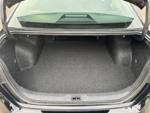 Used 2025 Nissan Altima 2.5 SV image 27