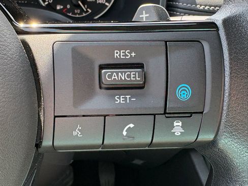 Used 2023 Nissan Rogue SV FWD image 19