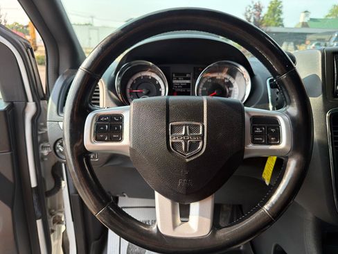 Used 2019 Dodge Grand Caravan GT FWD image 10