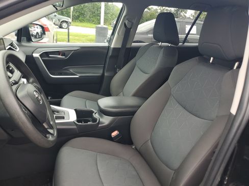 Certified 2025 Toyota RAV4 XLE AWD/4WD image 16