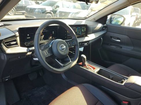 New 2026 Nissan Kicks SR w/ Cold Weather Package AWD/4WD image 7