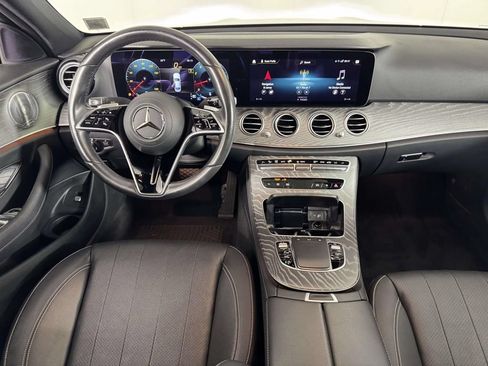 Used 2021 Mercedes-Benz E 350 4MATIC Sedan image 5