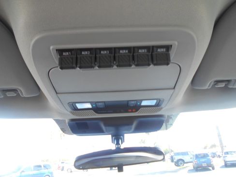 Used 2024 Ford F550 4x4 Regular Cab Super Duty image 30