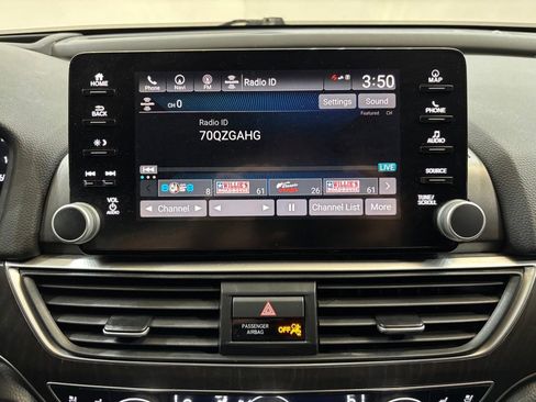 Certified 2018 Honda Accord Touring image 15