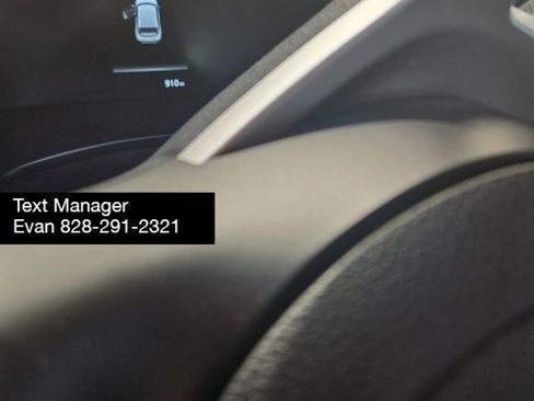 Used 2025 Kia Soul LX w/ LX Technology Package FWD image 7