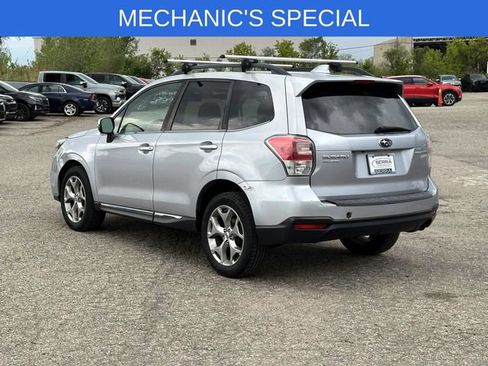 Used 2017 Subaru Forester 2.5i Touring AWD/4WD image 3