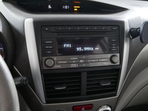 Used 2010 Subaru Forester 2.5X Limited w/ Popular Equipment Group 7B image 22